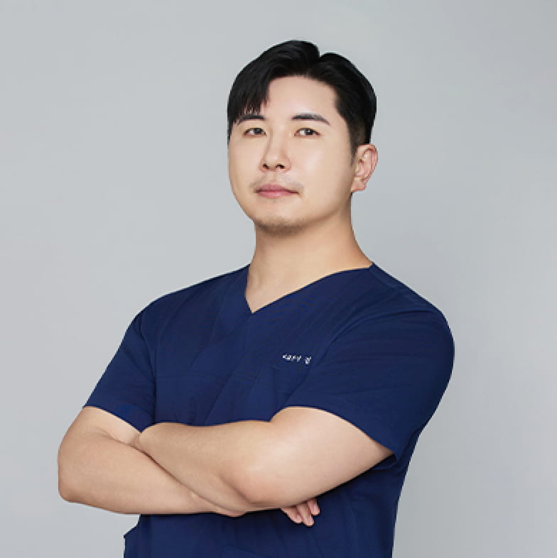 이고의원 김한국 대표원장 사진