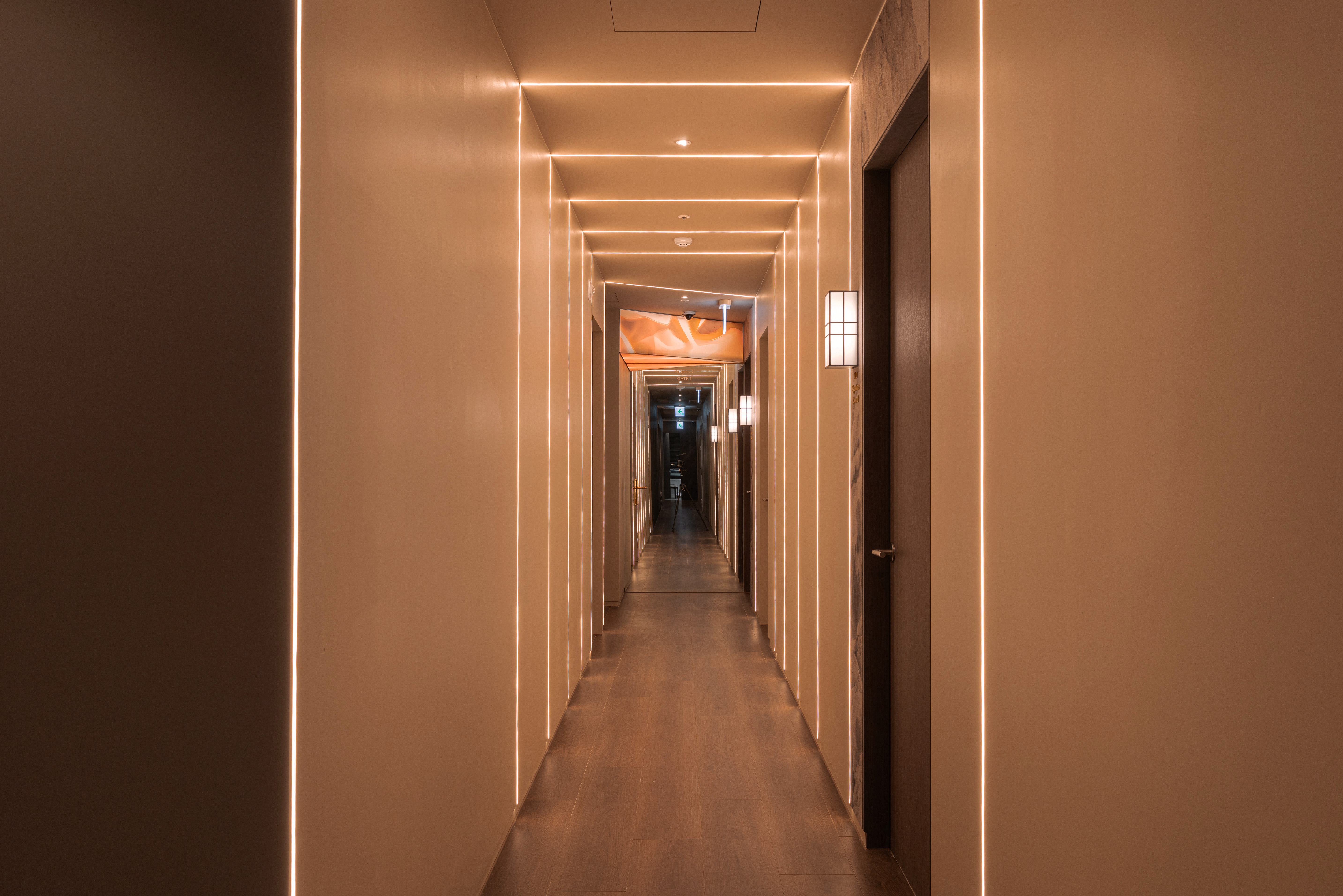 ProjectU Clinic Hongdae interior view 22