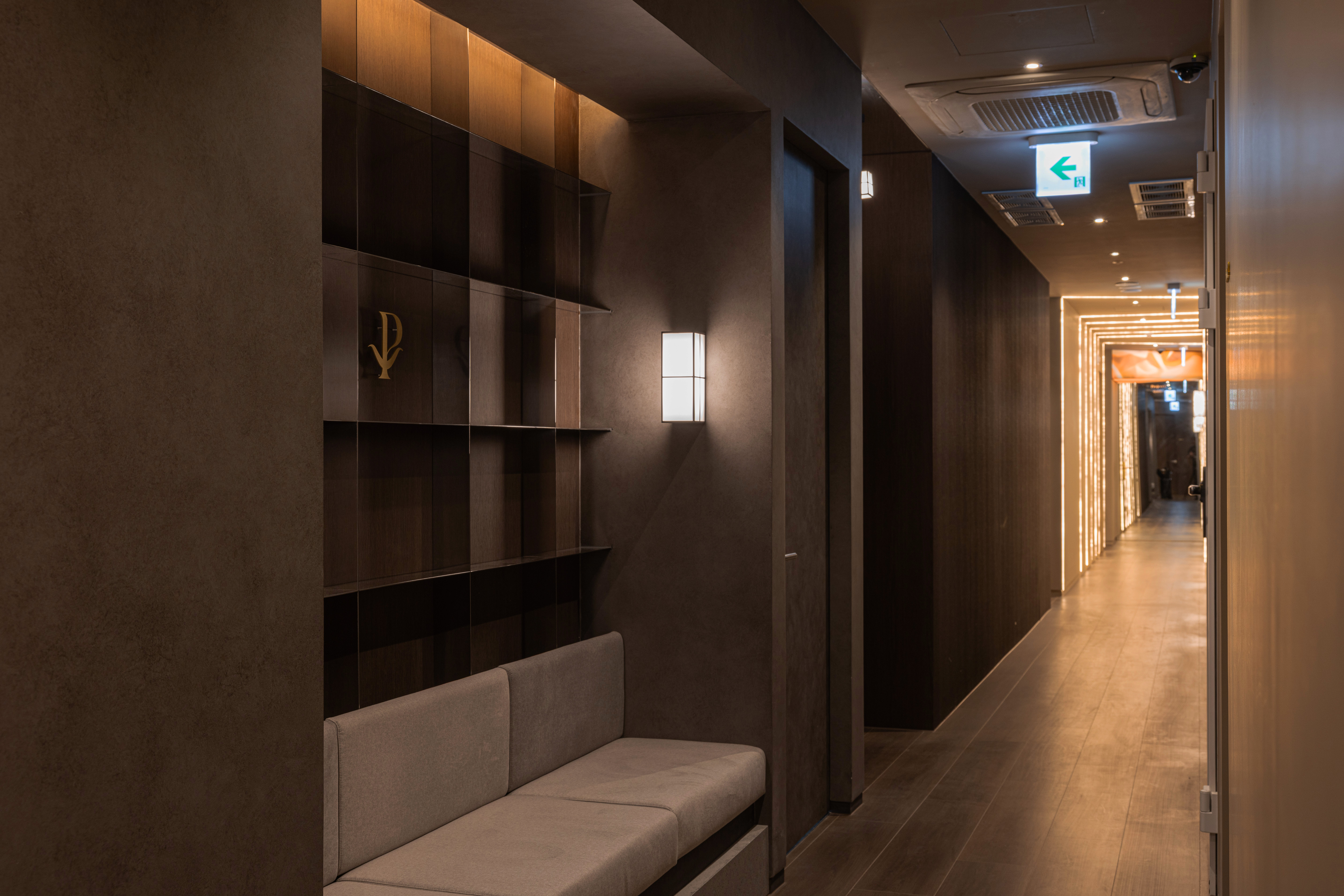 ProjectU Clinic Hongdae interior view 17